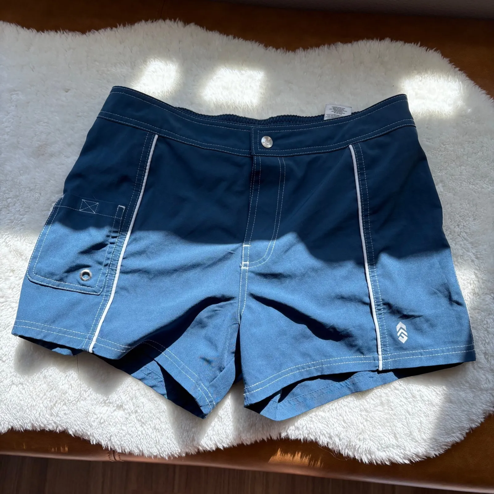 Free Country Women's Shorts Blue White Trim Casual Athletic Medium - Image 4