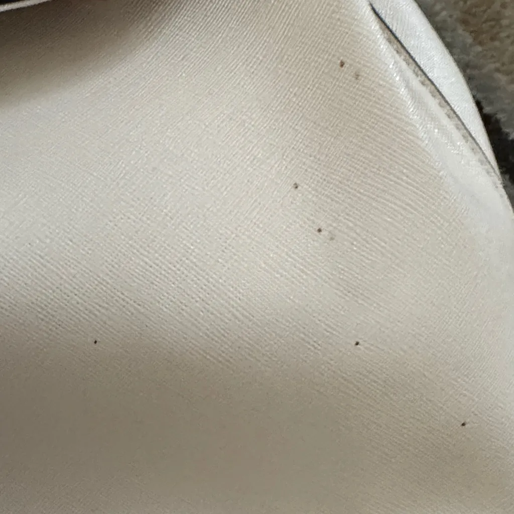 Stylish Cream Backpack with Gold Accents - Image 4