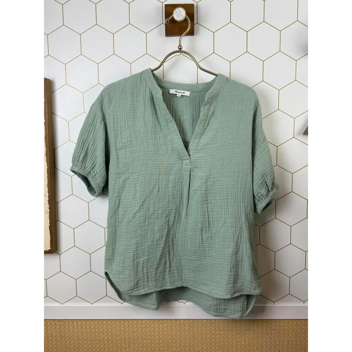 Madewell Lightspun Bubble-Sleeve Popover Shirt in Frosted Sage - Size - XS - Image 7