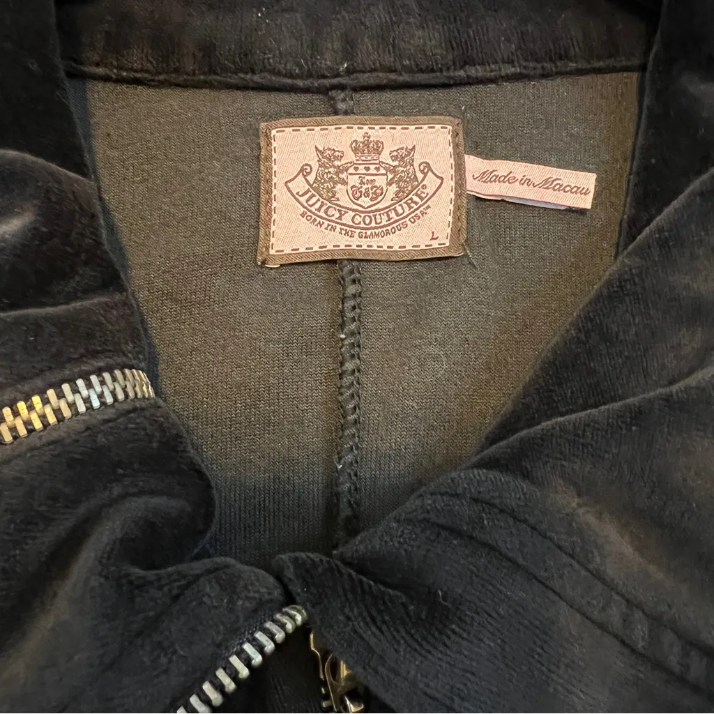 Juicy Couture Vintage Black Velour Long Jacket Size Large - Image 4