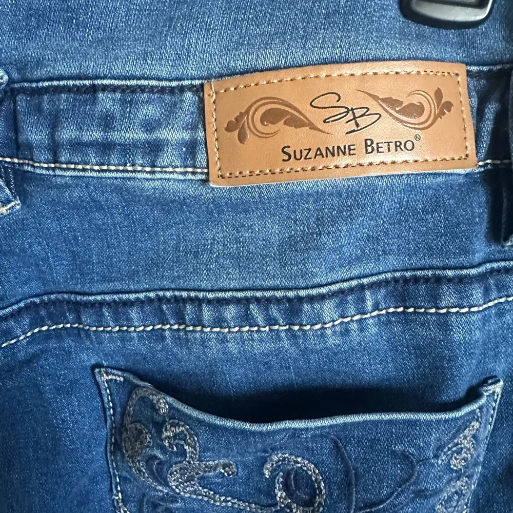 Suzanne‎ Betro Women's Jeans size 18 - Image 3