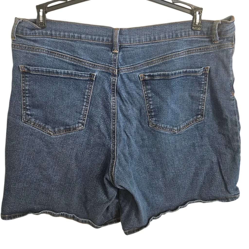 Gloria Vanderbilt All Around Slimming Blue Denim Shorts Sz 16 - Image 2