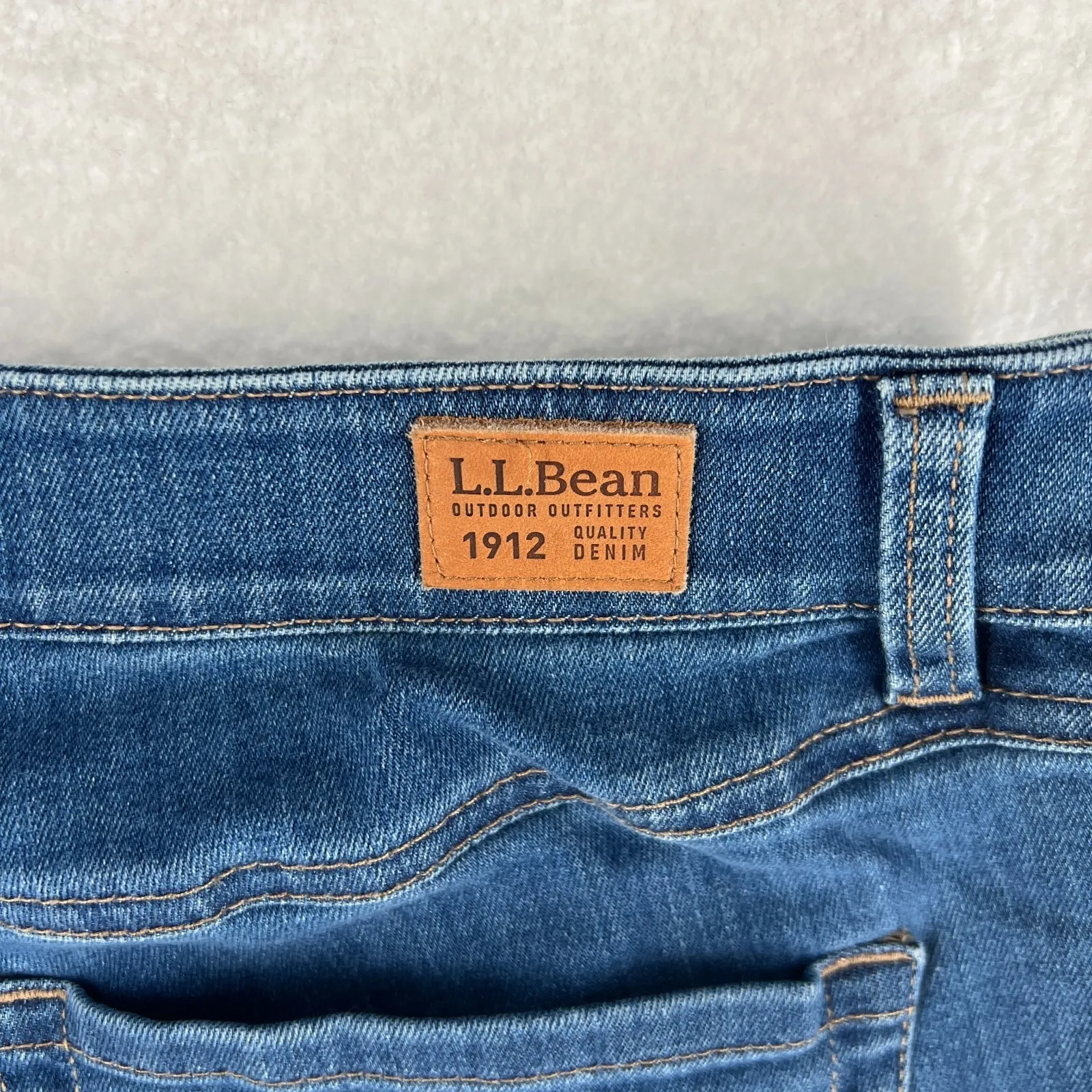 L.L. Bean BeanFlex Jeans Womens 16 Blue Denim Stretch Favorite Fit Straight Leg Size 16P - Image 8