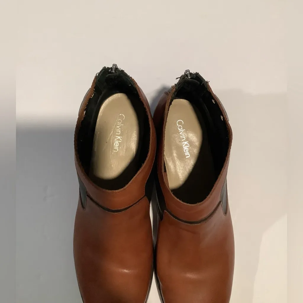 Calvin Klein Tan and Black Chelsea Boots - Image 5