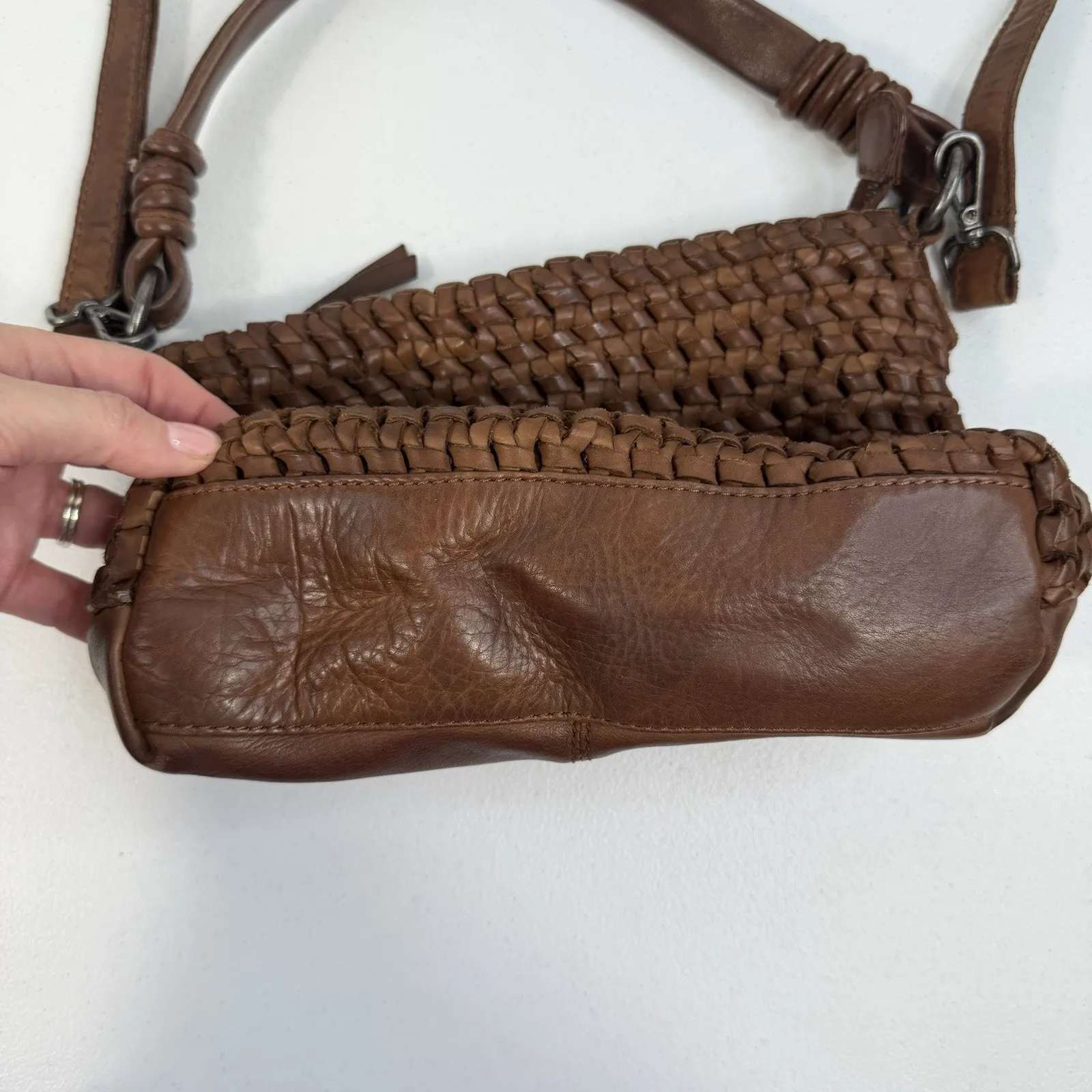 Crossbody Bag Brown Woven Leather Boho Slouchy Removable Adjustable Strap - Image 4