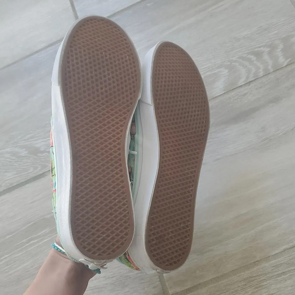 Vans Ultra Cush Flamingo Lace Up Sneakers | Vans Flamingo Atwood Sneakers - Image 8