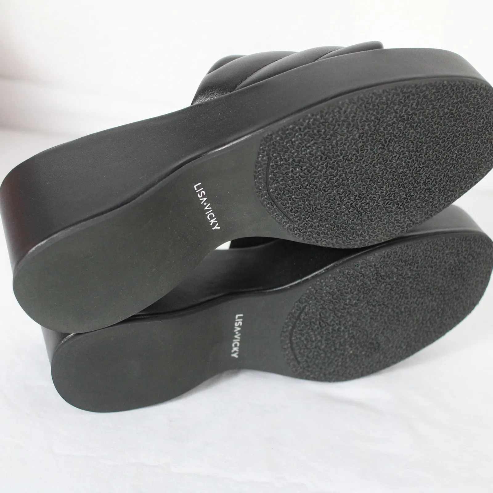 Lisa Vicky Lead - Image 5