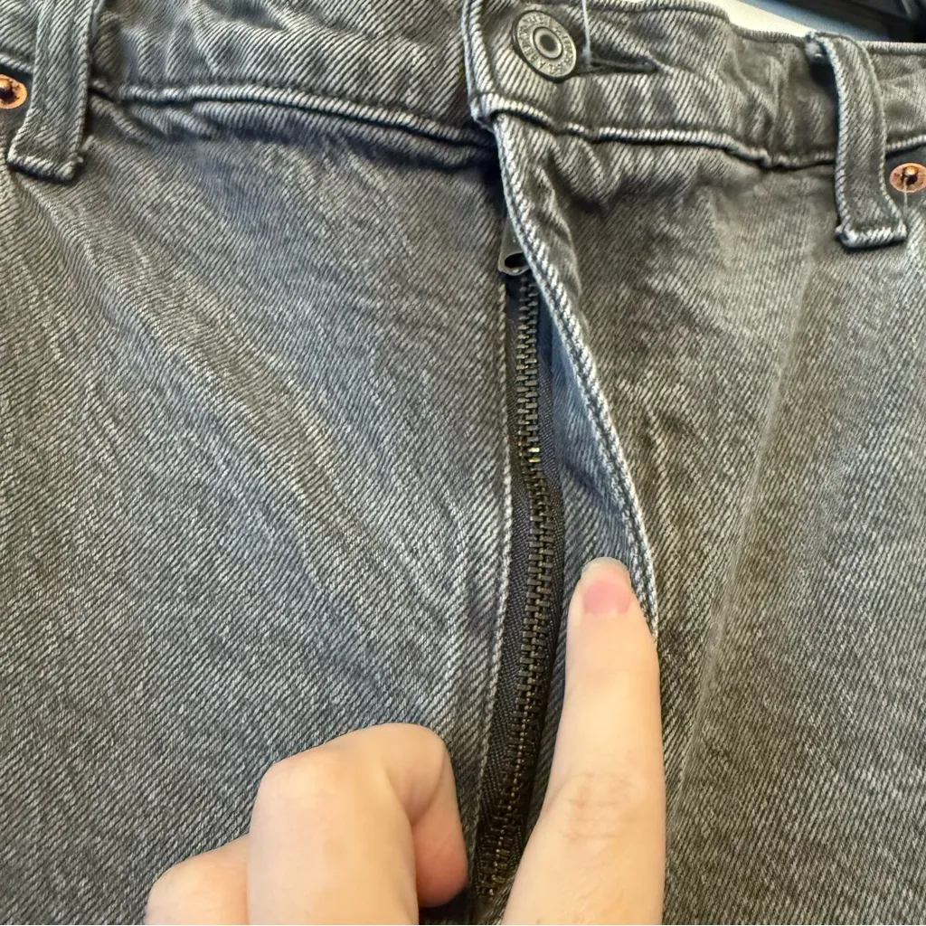 Grey 90s Straight Ultra High Rise Jeans Size 31 or 12 Short - Image 7