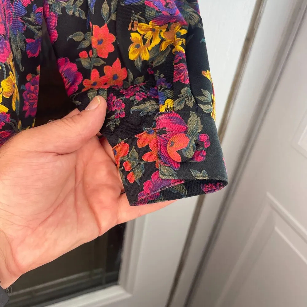 TALBOTS Women’s Blouse Size 14 Floral Print Buttoned Up Concealed Buttons - Image 6