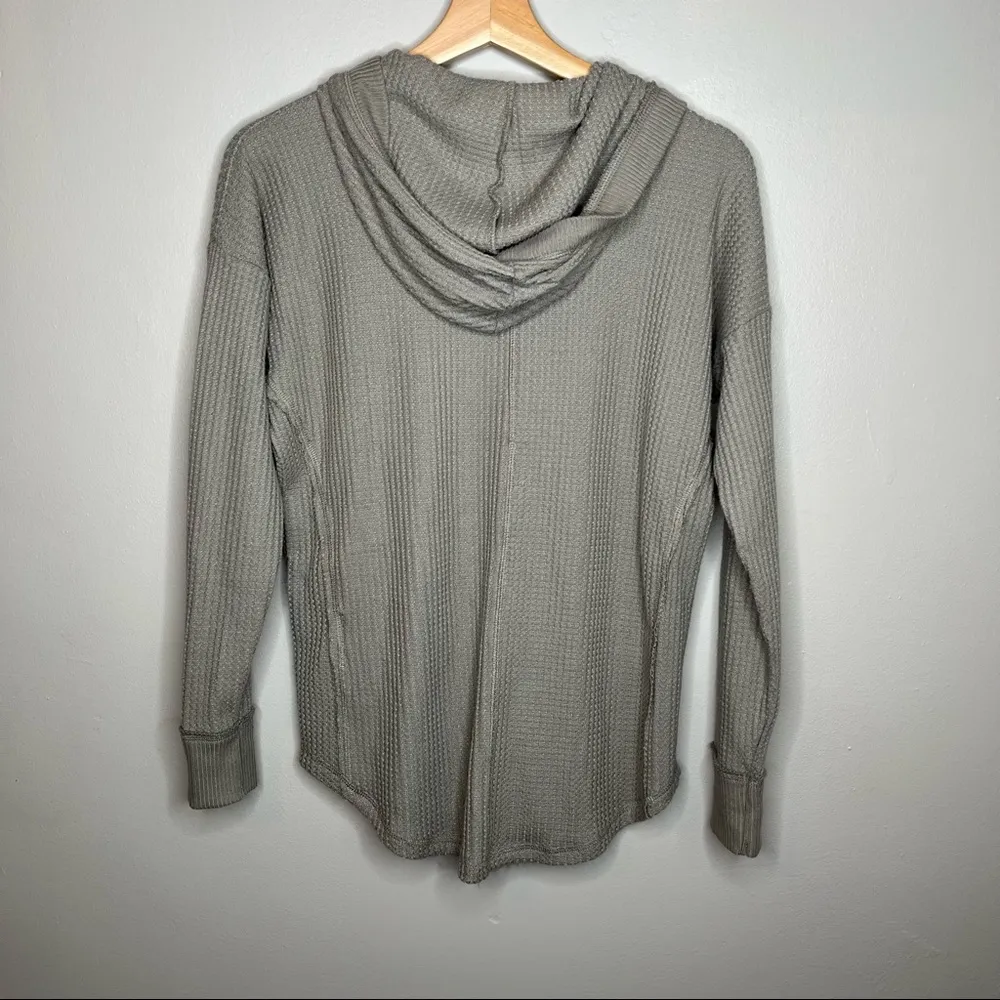 Abercrombie & Fitch Soft Cozy Tan Waffle Knit Long Sleeve Hoodie Size Small - Image 7