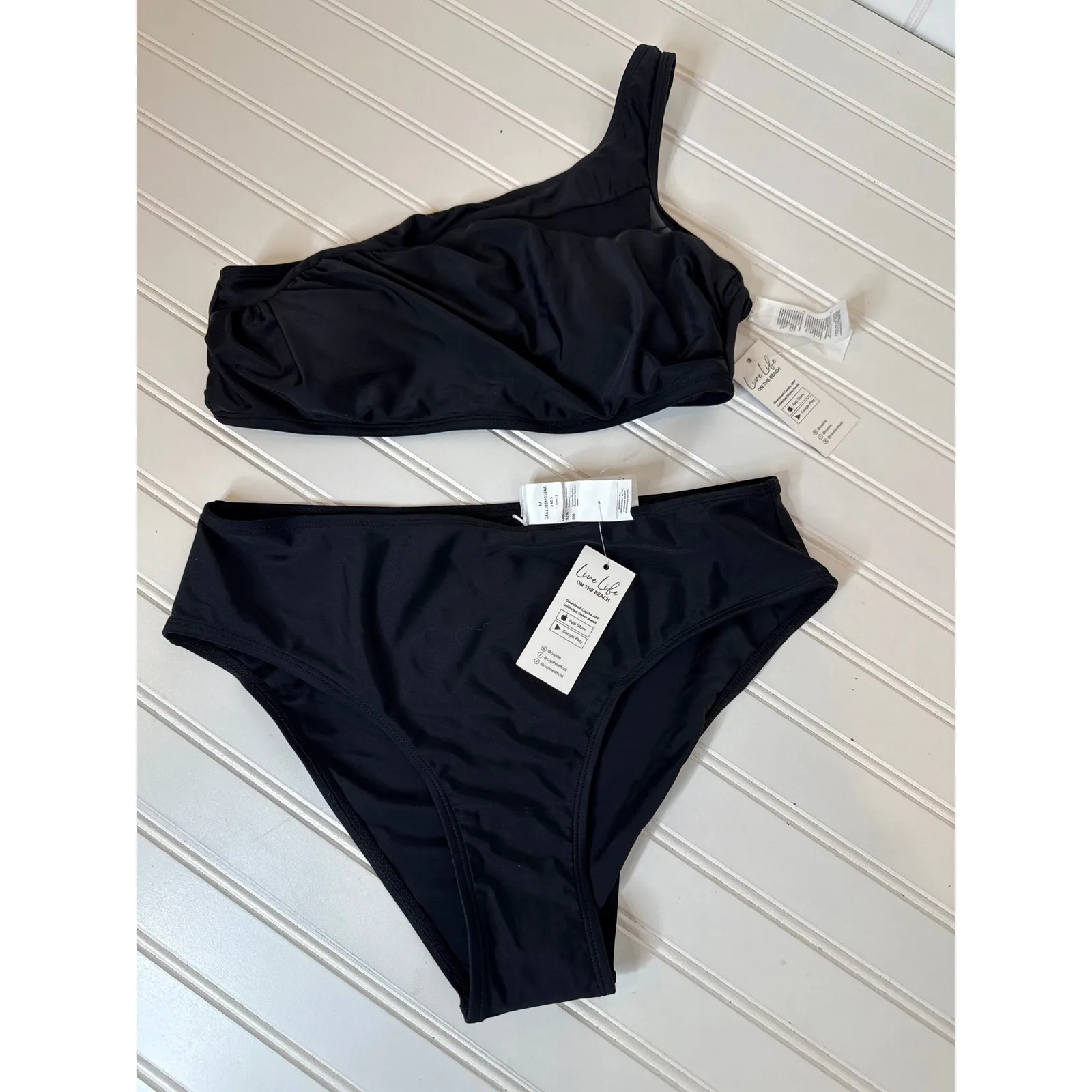 NWT Cupshe Lot Of 2 Bikinis - One Shoulder V-Neck Top Hipster Bottom Bundle Sz M - Image 6