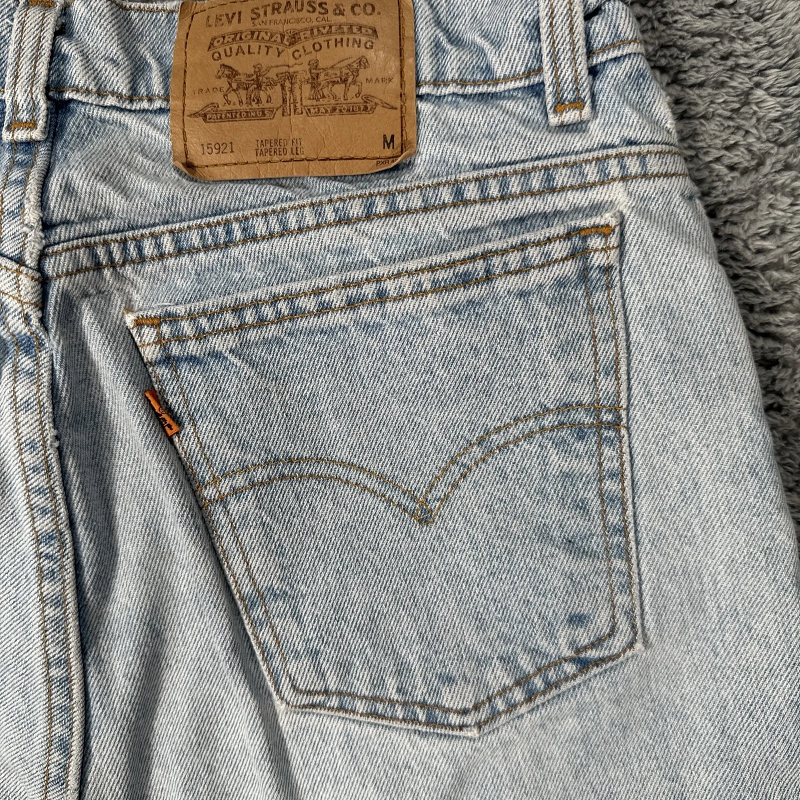 VTG Levi's Jeans Womens Size 14 Medium Blue 15921 921 Tapered Leg Orange Tab 30 - Image 4