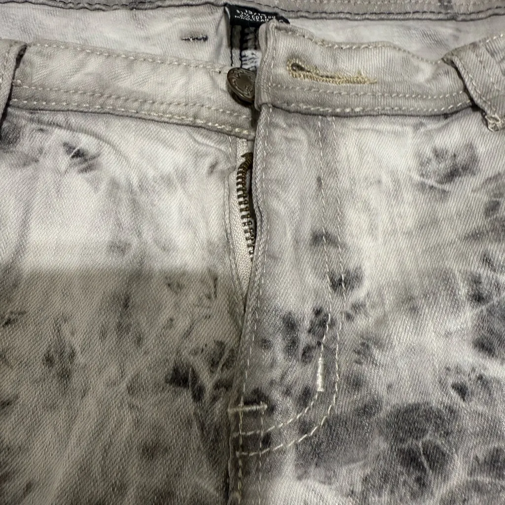 Sour N Cream Tie - Image 7