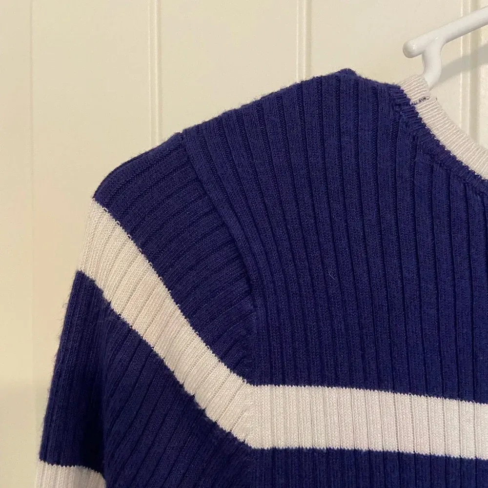 Express women’s blue striped stretchy thin knit sweater —‎ large - Image 6