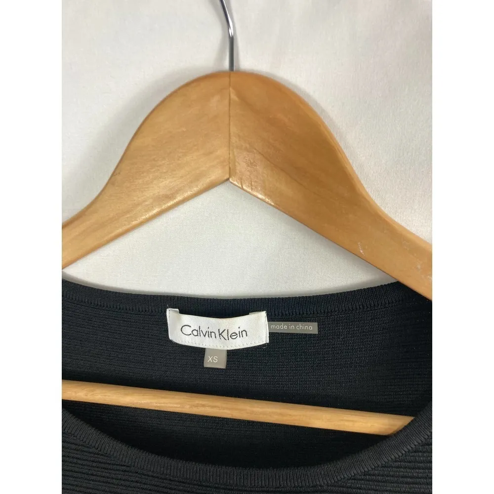 Calvin Klein Textured 3/4 Sleeve Stretch Top Size XS - Image 2