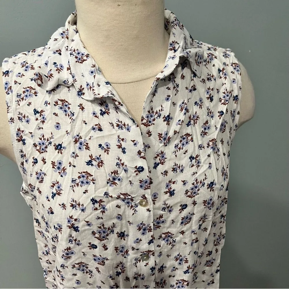 NWT Love Notes White & Blue Floral Sleeveless Collar Button Front Blouse Medium - Image 3