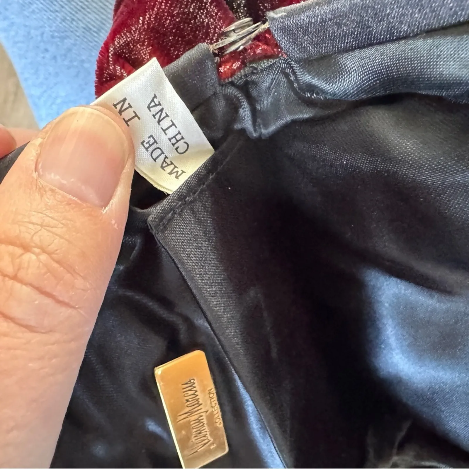 Vintage Neiman Marcus Red Velvet Carpet Bag Purse Crossbody Handbag - Image 5