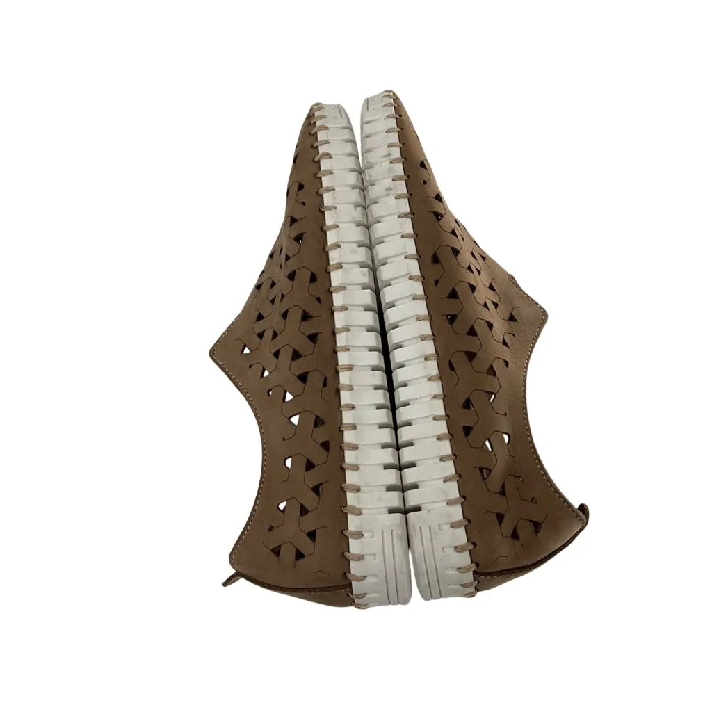 Eric Michael Womens Inez Leather Slip-On Shoes Safari Tan/Beige Perforated Size - Image 4