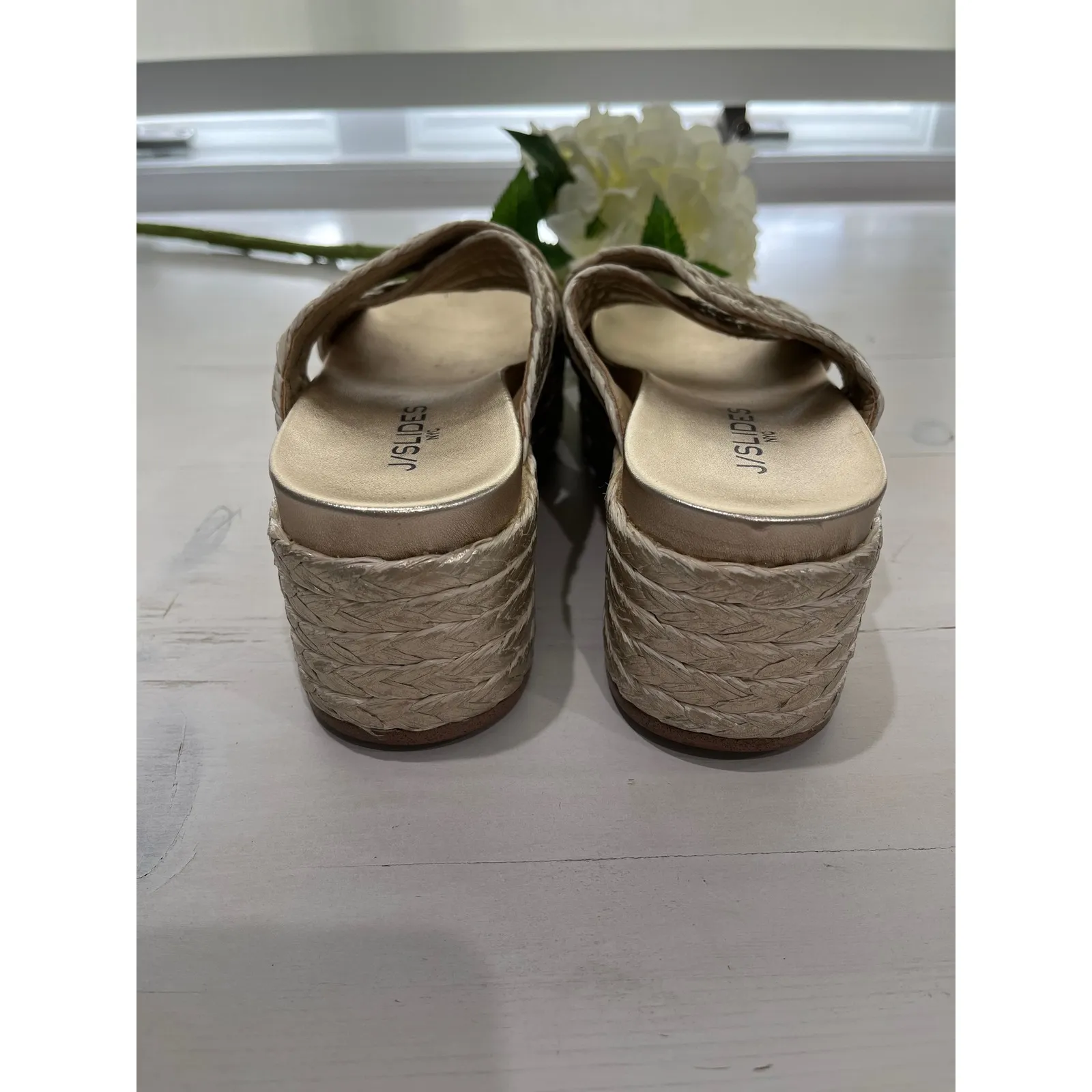 J/Slides NYC Gold Woven Cross Strap‎ Platform Wedge Sandals Size 6 - Image 4