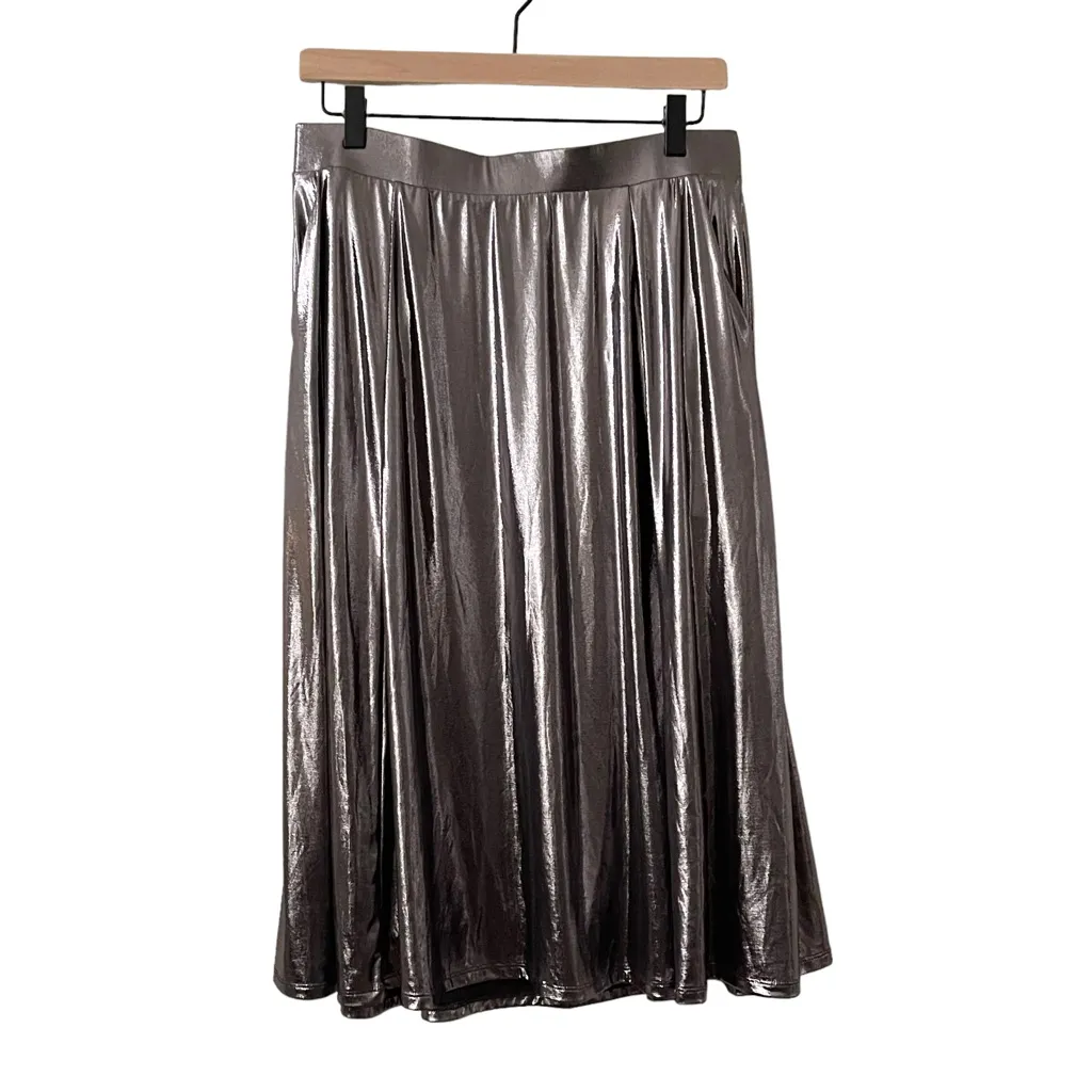 New Torrid Metal Grey Liquid Shine Pleated Midi Skirt 00 - Image 4