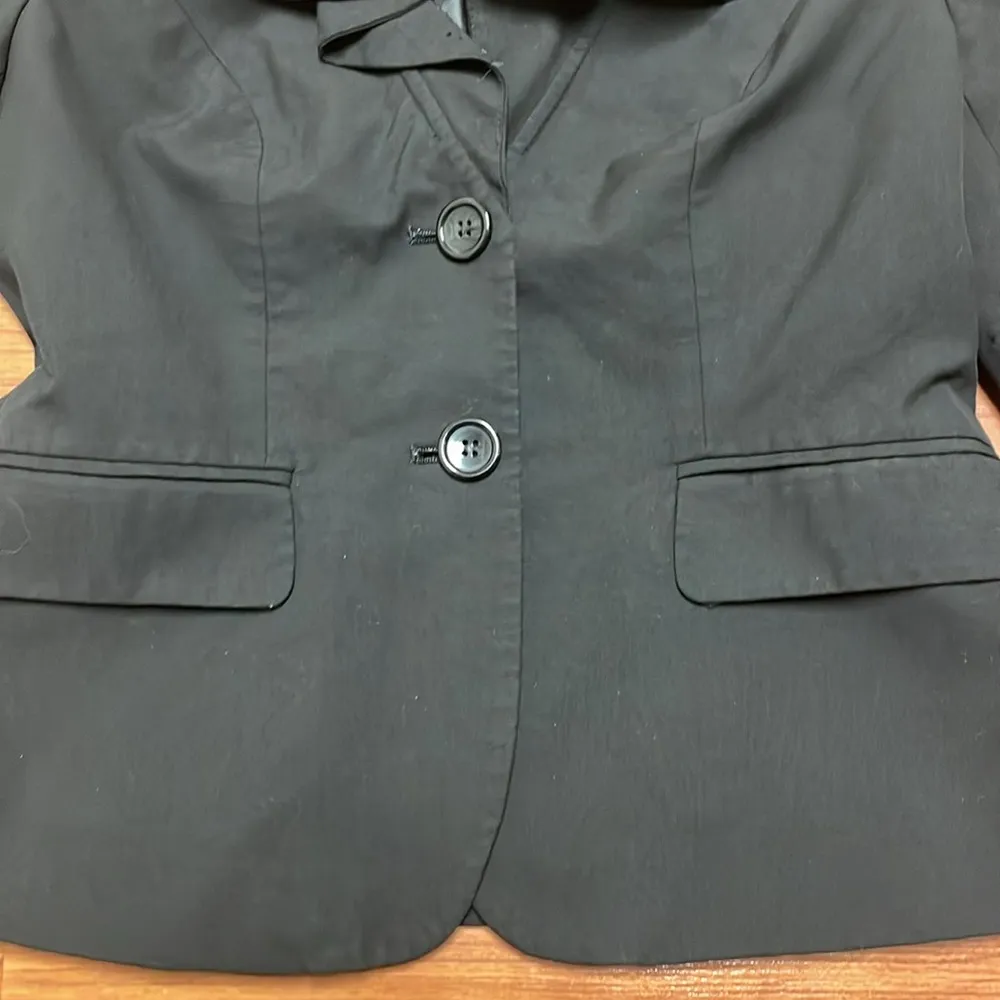 The Limited Black short sleeve ruffle blazer size small - Image 3