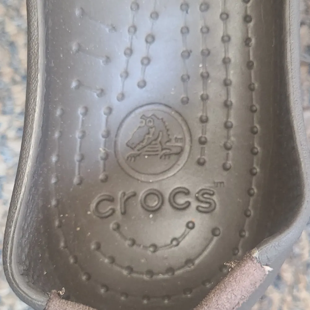 Crocs Flats SIZE 6 - Image 2