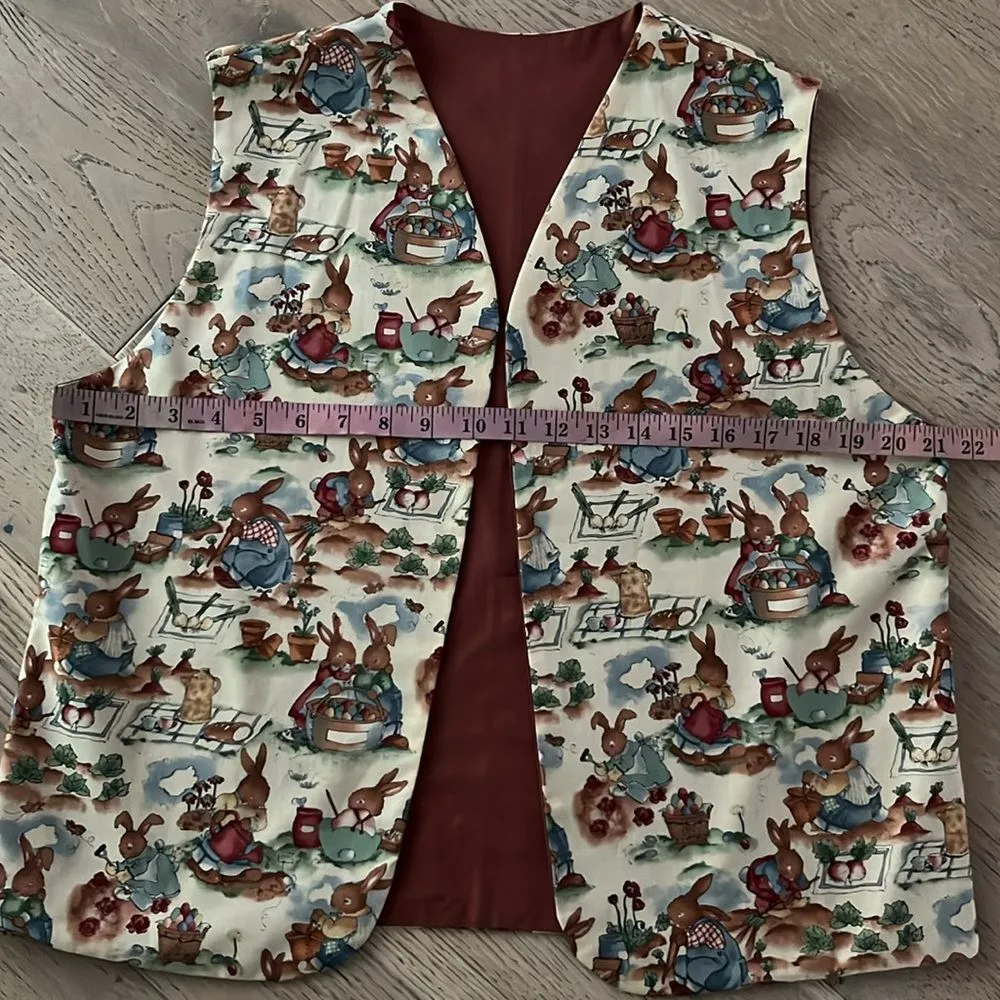 Vintage Bunny Garden Print Vest M - Image 5