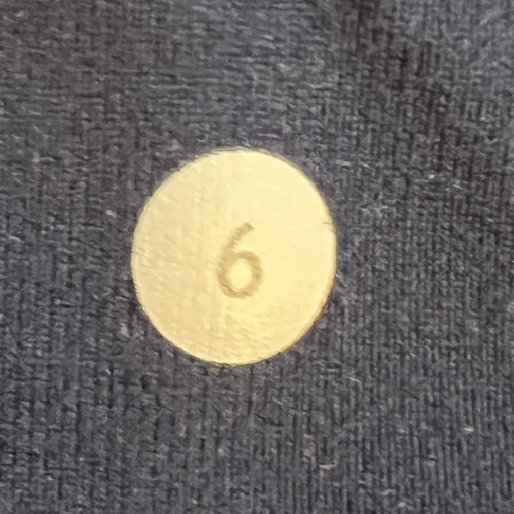 Lululemon Navy Blue Soft Cropped Yoga Pants Size 6 - Image 3