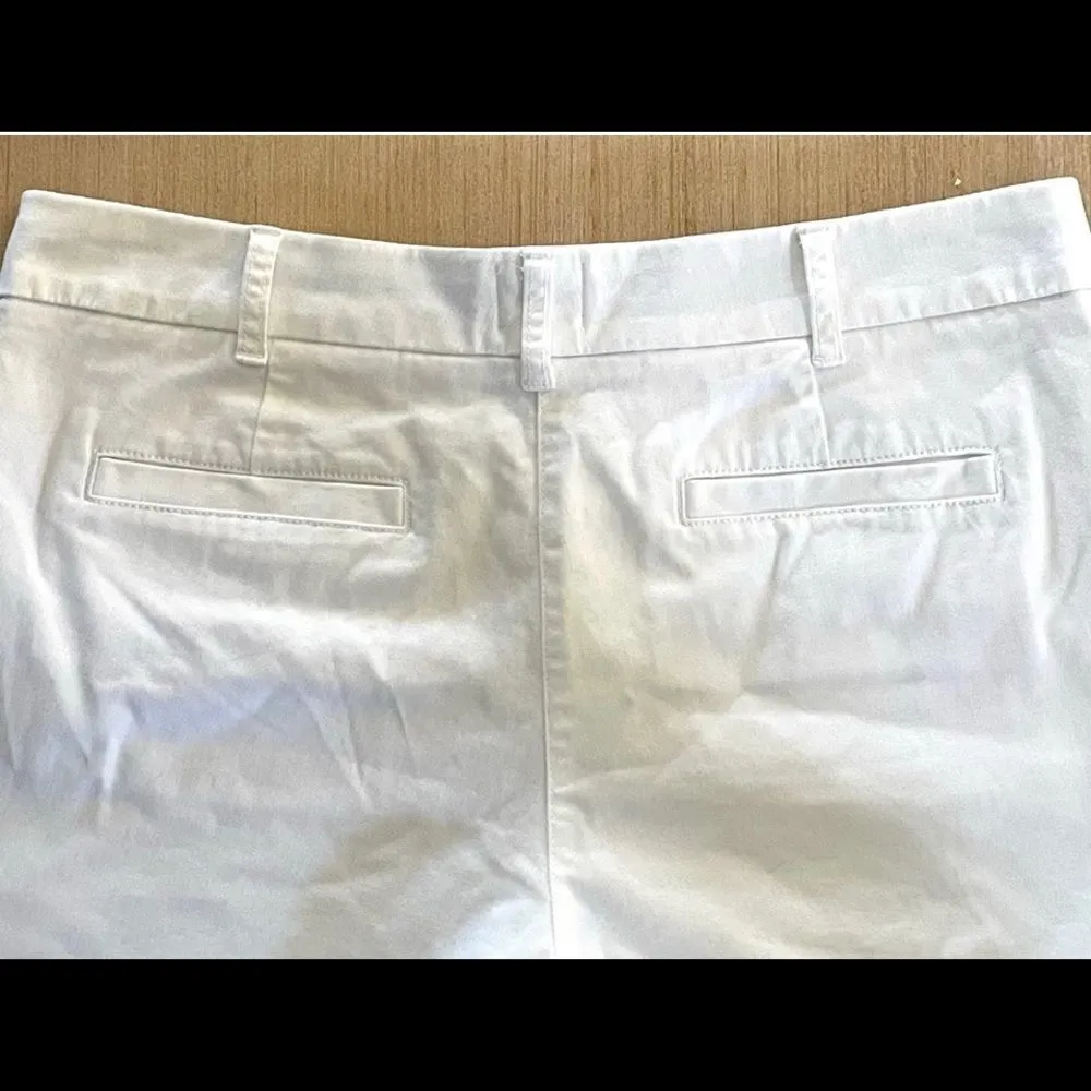 J Crew white classic chino shorts Size 8 - Image 10