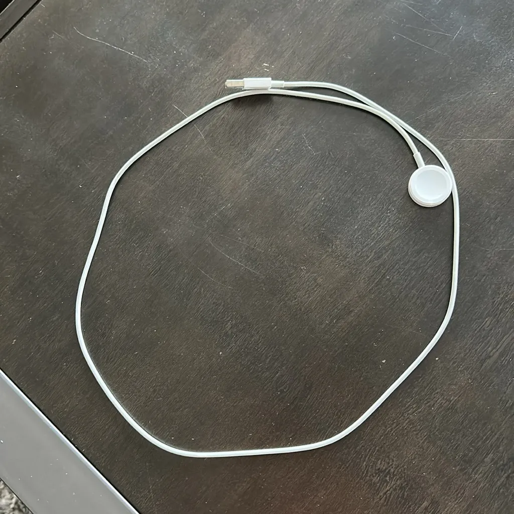 Apple Watch Series 5 GPS, aluminum case, 40mm case
WIFI ONLY - Image 5