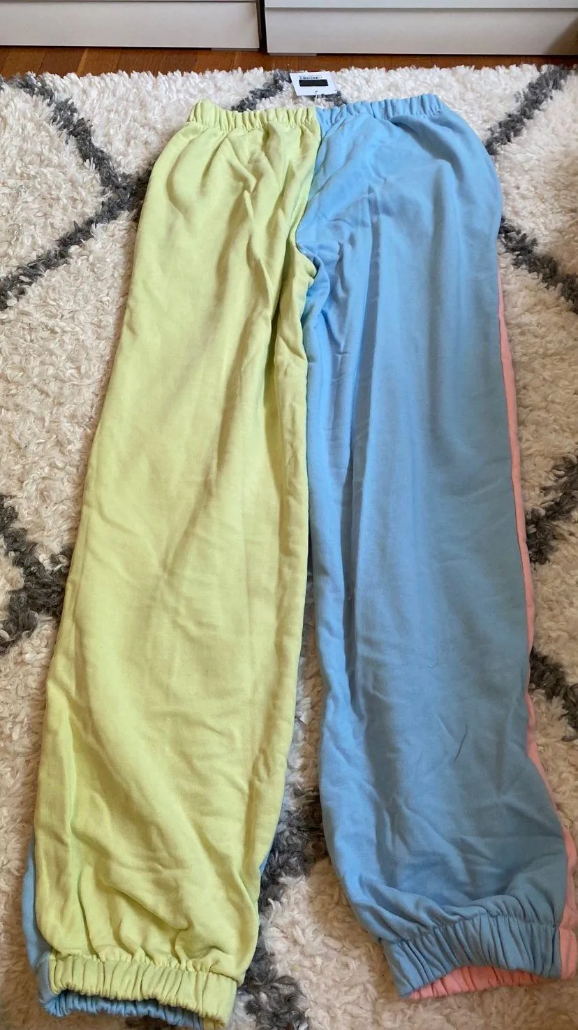 NWT Super Cute  Sweatpants - Image 2
