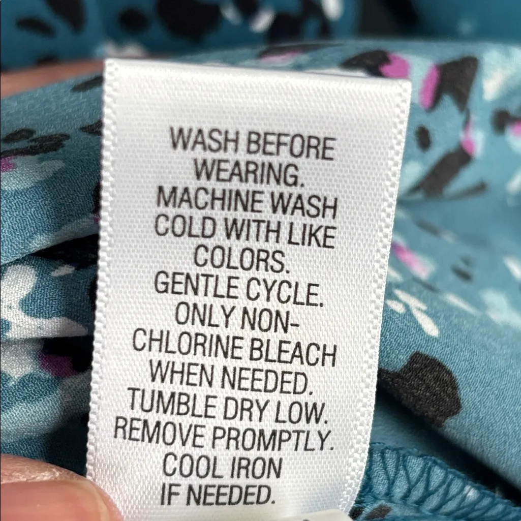 Croft & Barrow Size 2X ruffled tie-neck teal/storm blue floral pattern - Image 9