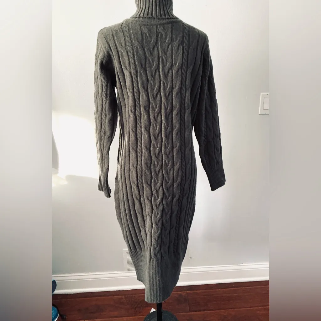 Nice sweater dress❄️NWOT Gray Size L - Image 2