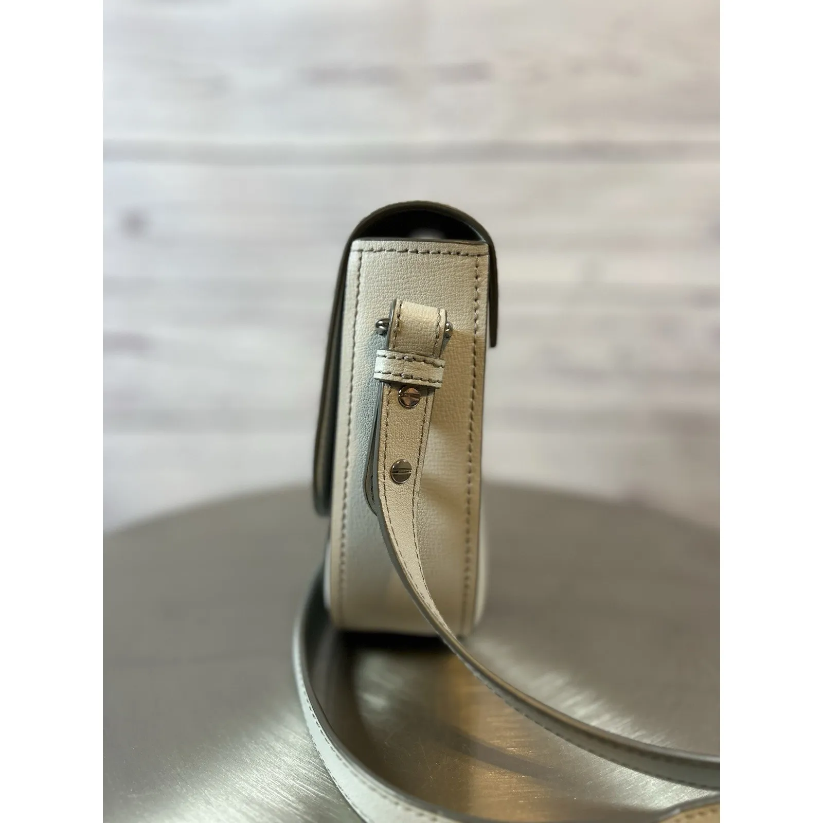 Edgy MARC JACOBS New York Rider Gray Genuine Leather Crossbody Shoulder Bag - Image 4