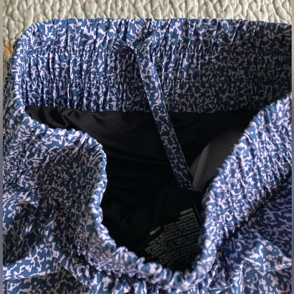 Z by Zella shorts - Image 5