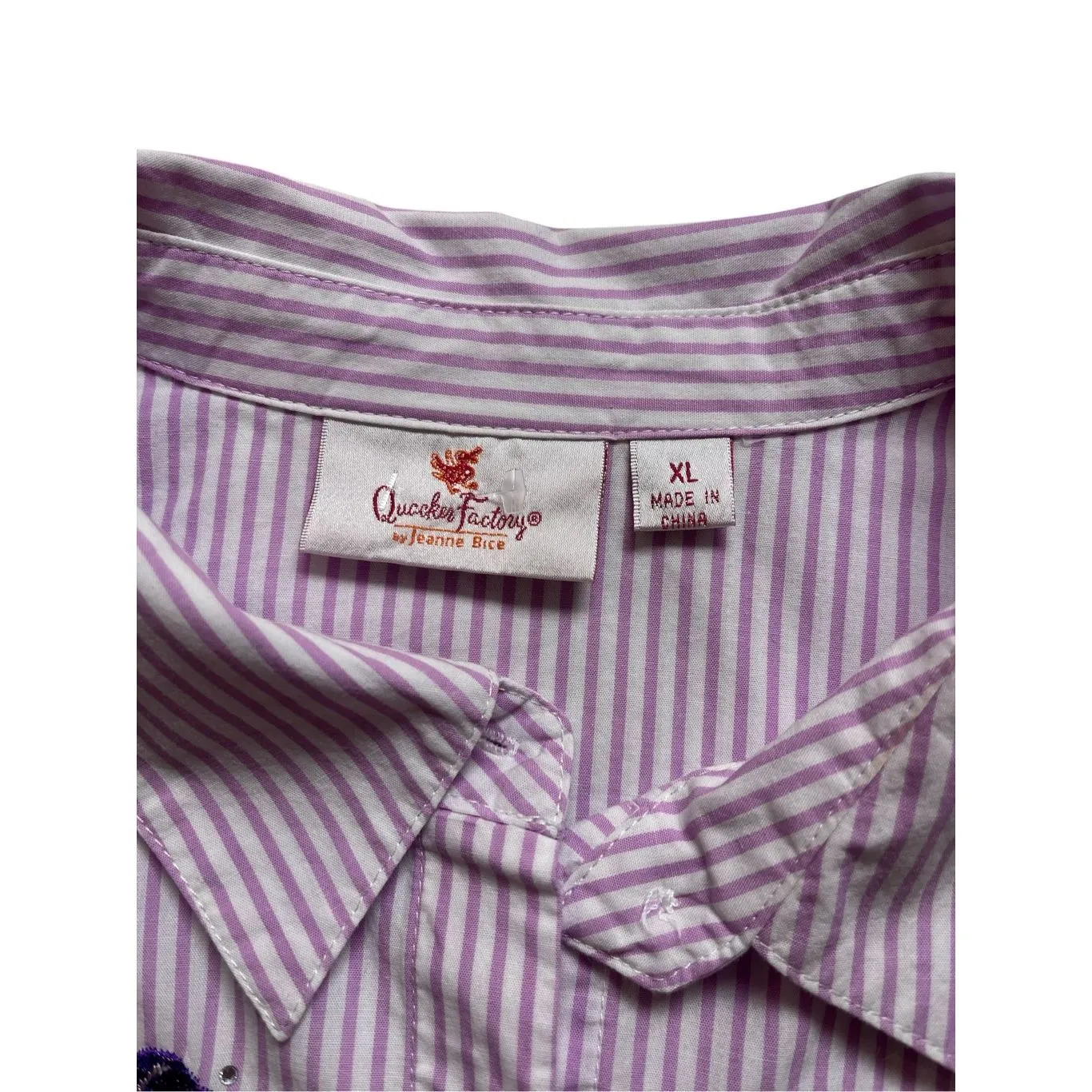 Quacker Factory purple & white stripe blouse with Pansies sz XL - Image 4