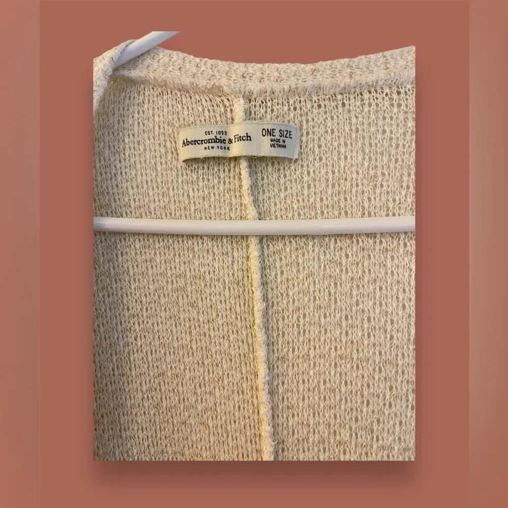 Abercrombie and Fitch Women’s Open Front Cream With Gold Sparkle Cardigan OS - Image 3