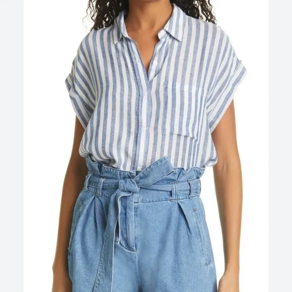 Rails Whitney Short Sleeve Button Down Shirt in Blue Echo Stripe size Small - Image 2