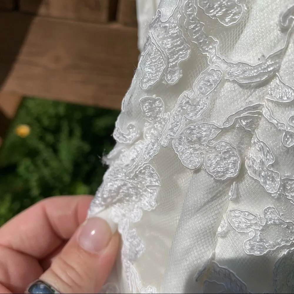 Maggie Sottero Chesney Lace Trumpet Wedding Dress Size 6 White - Image 11