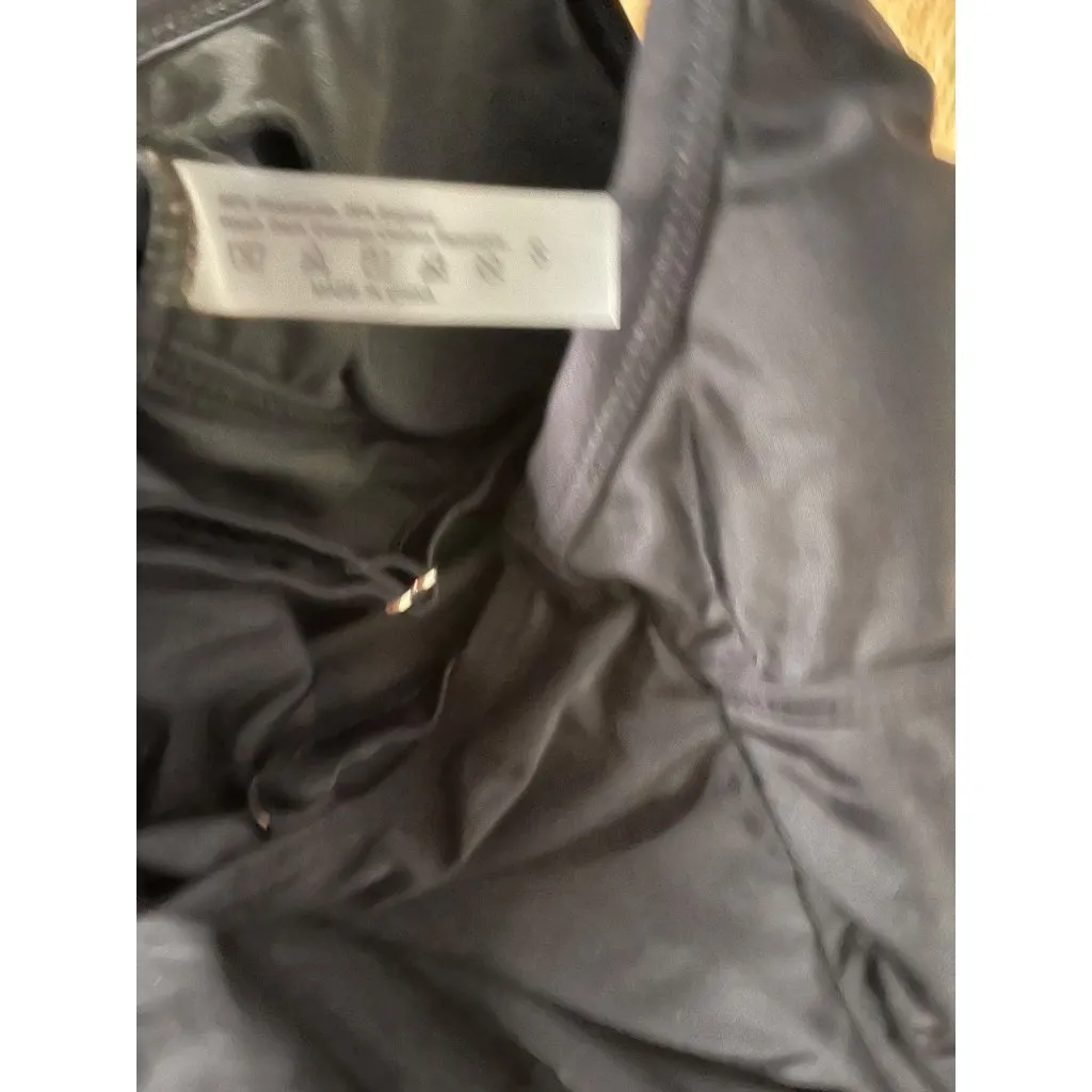 B6 New Women’s 1pc Swimsuit Ruched Tummy area Gold Detail Black size Small - Image 4