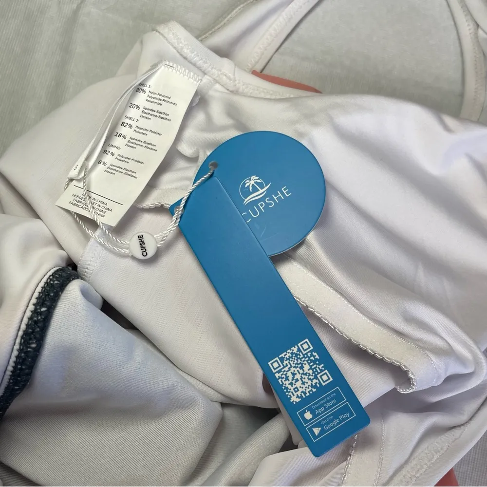 CUPSHE Women's Knotted Color Block One Piece Swimsuit Small White Peach Navy NWT - Image 14