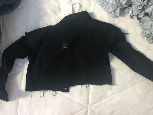 Boohoo Crop Black Denim Jacket - Image 2