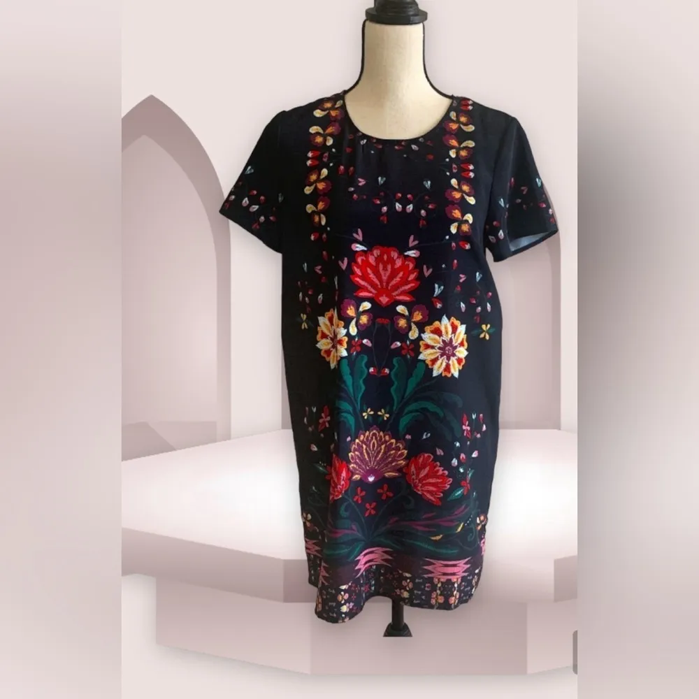 MINK PINK  Wisdom Tee Short Sleeve Shift Dress floral Size M - Image 3