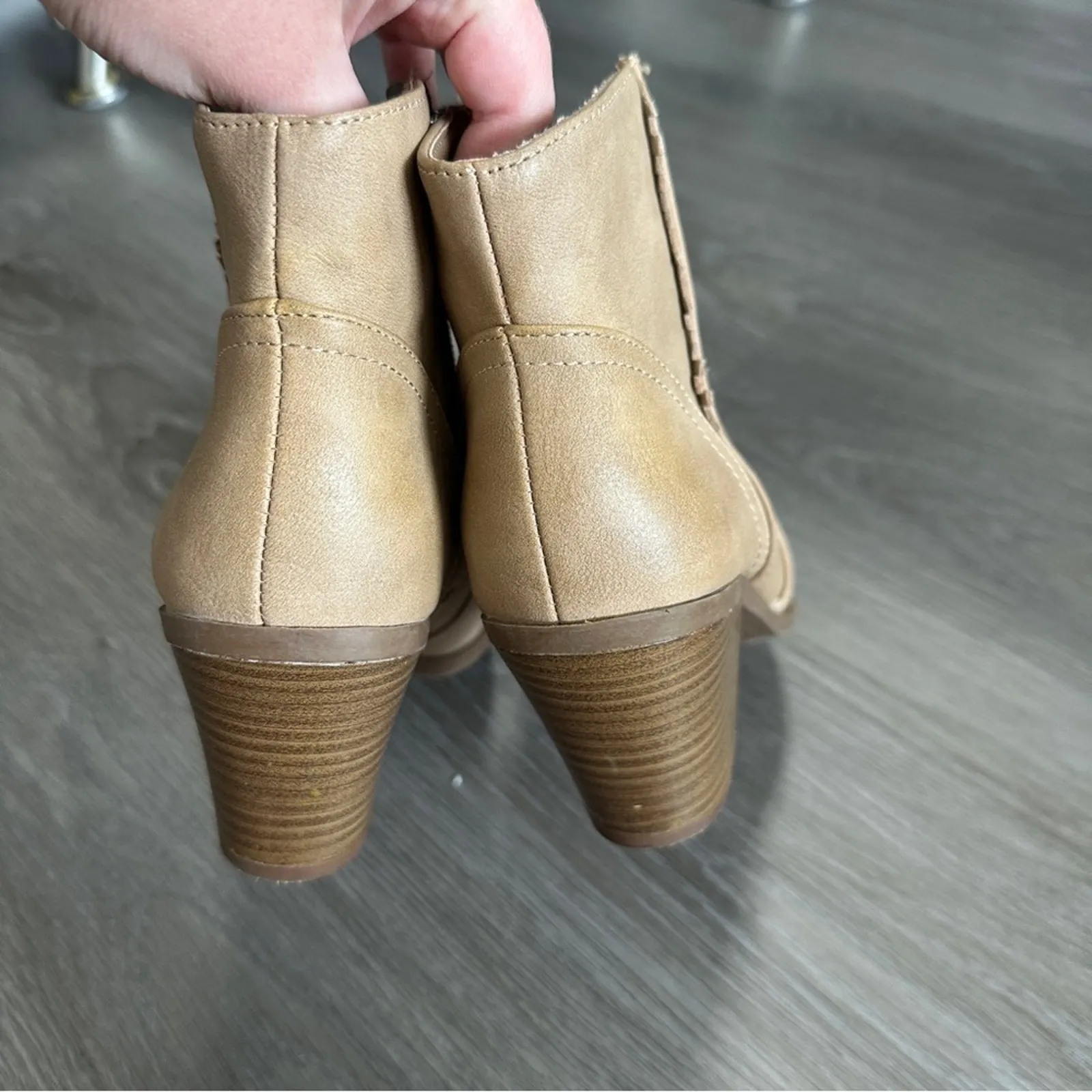 Circus by Sam Edelman Leah Beige Fringe Side Zip Stacked Heel Booties Size‎ 7.5 - Image 6