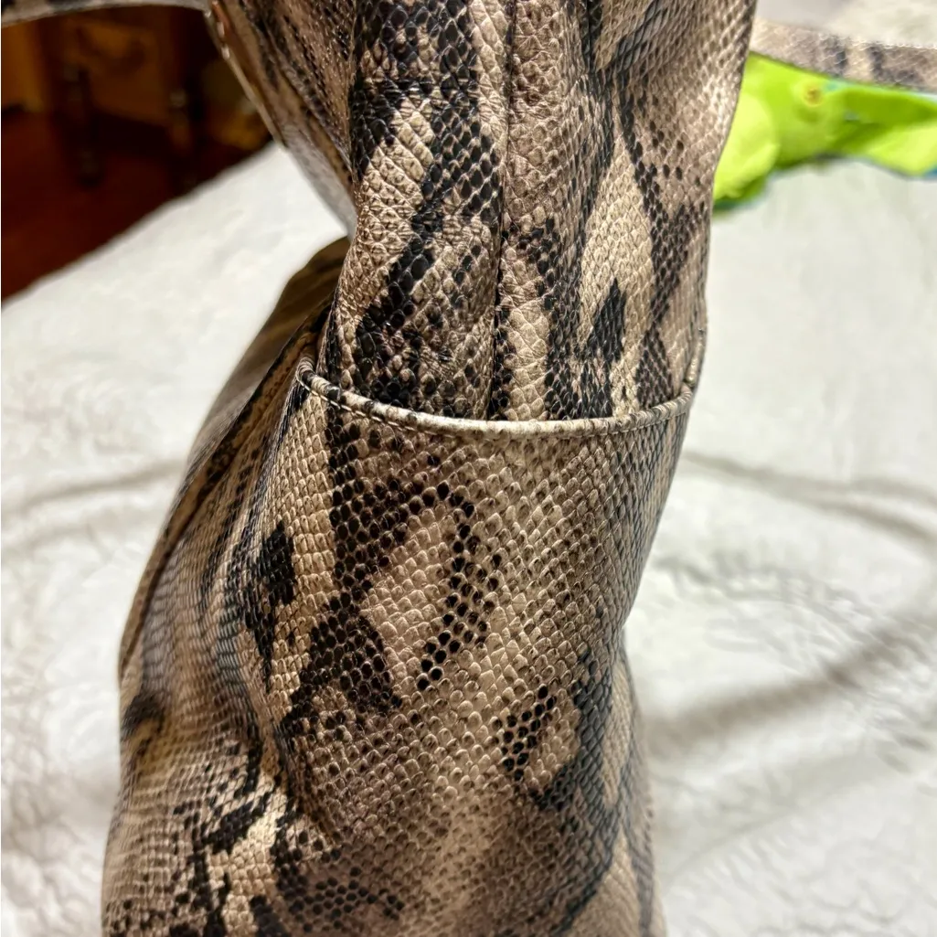 Kelly Wynne PAINT THE TOWN Essential Tote Python Snakeskin Rare - Image 8
