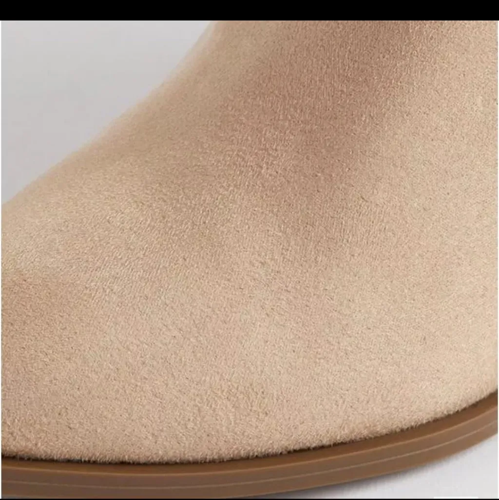 TORRID 11 W Wide Western Stretch Ankle Booties Boots Tan Faux Suede Cowboy - Image 5