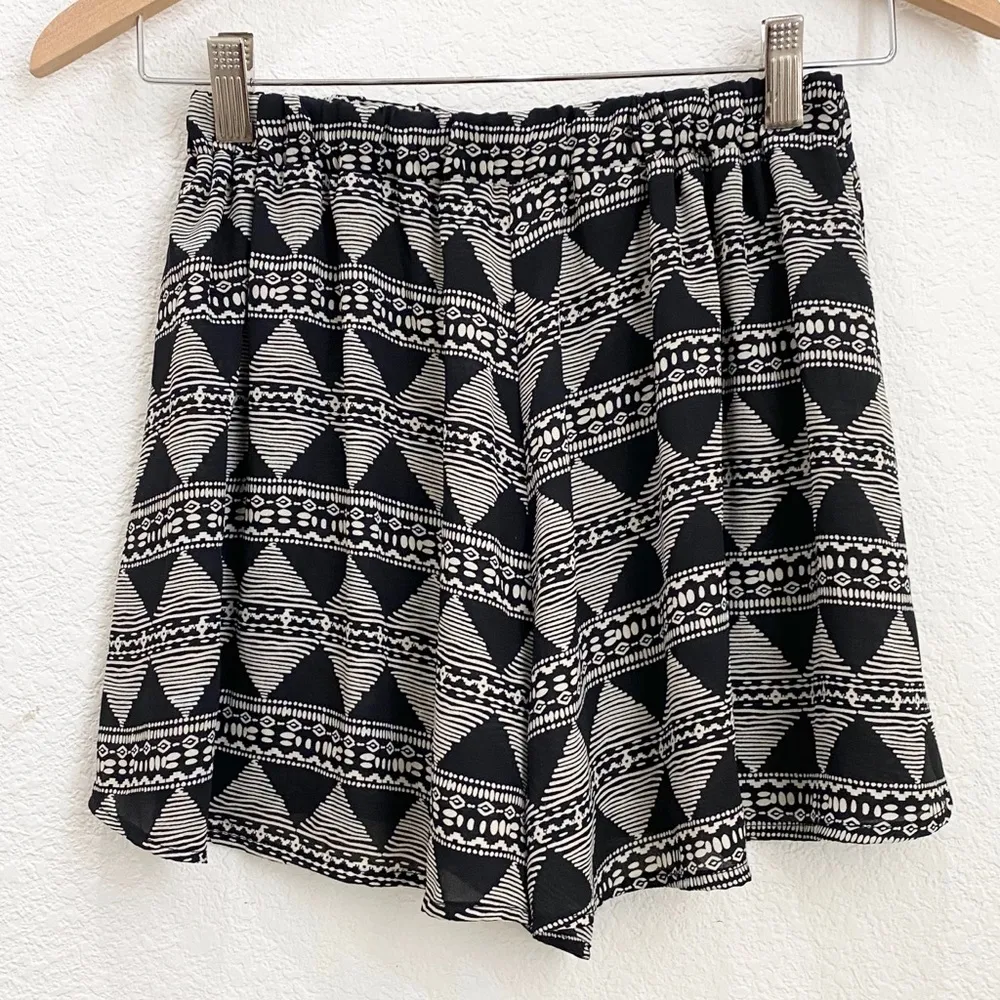 Ringostone Chiffon Sheer High Waist Shorts S Black - Image 9