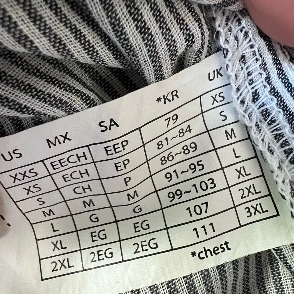 Women’s sleeveless blue blouse light fabric striped floral line design S. - Image 10