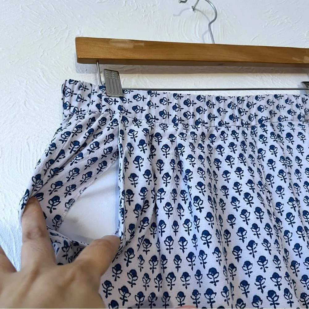 Rebecca Taylor Ditsy Tulip Print Shorts Blue White Bermuda   Size 6 - Image 5