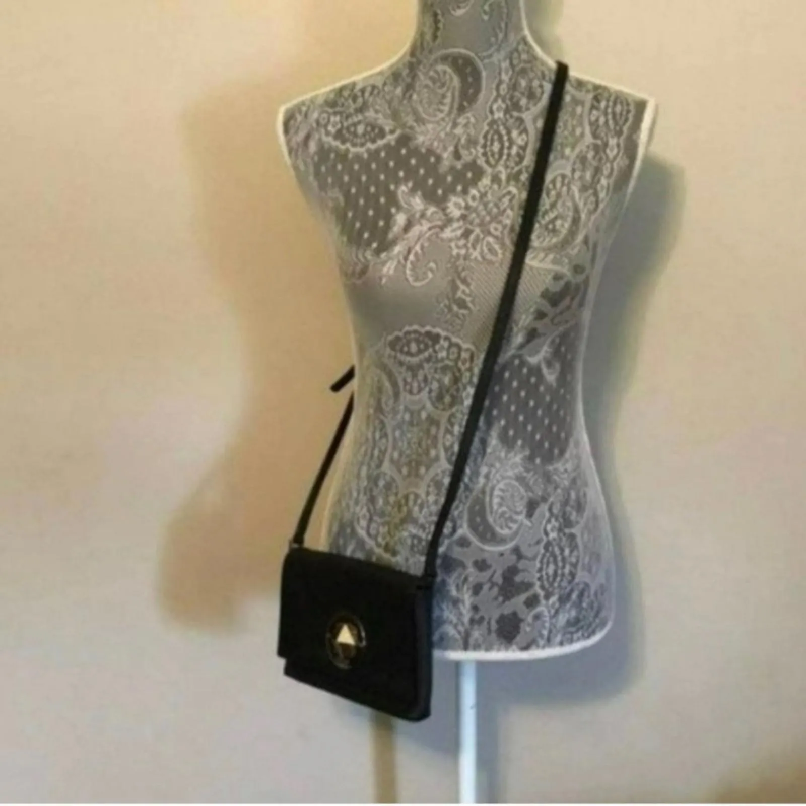 NWOT Kate Spade Basic Black Small Cross Body Purse - Image 5